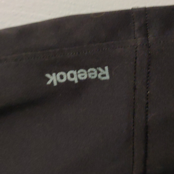 EUC 2 PAIRS OF BOYS REEBOK SHORTS - Picture 2 of 5